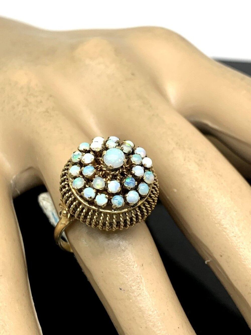 White Opal Cocktail Cluster Women's Ring 14k Yellow Gold Estate Jewelry Size 7.5 - Picture 7 of 16